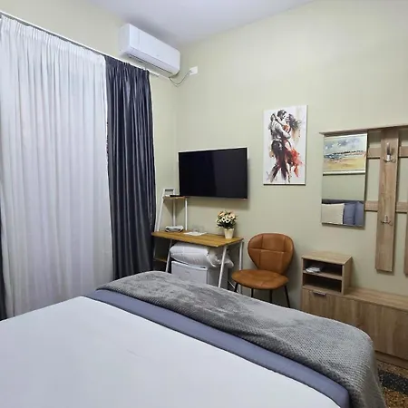 Apartment Center And Durres